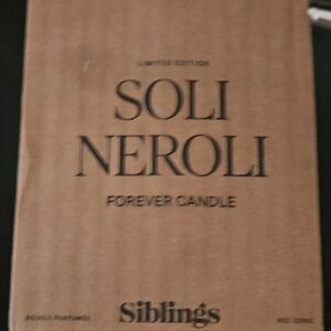 Siblings Scented Candle in Light Blue Ceramic Jar BRAND New